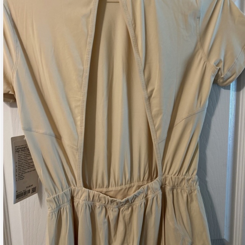 Lululemon high neck lightweight Romper NWT - Picture 5 of 5